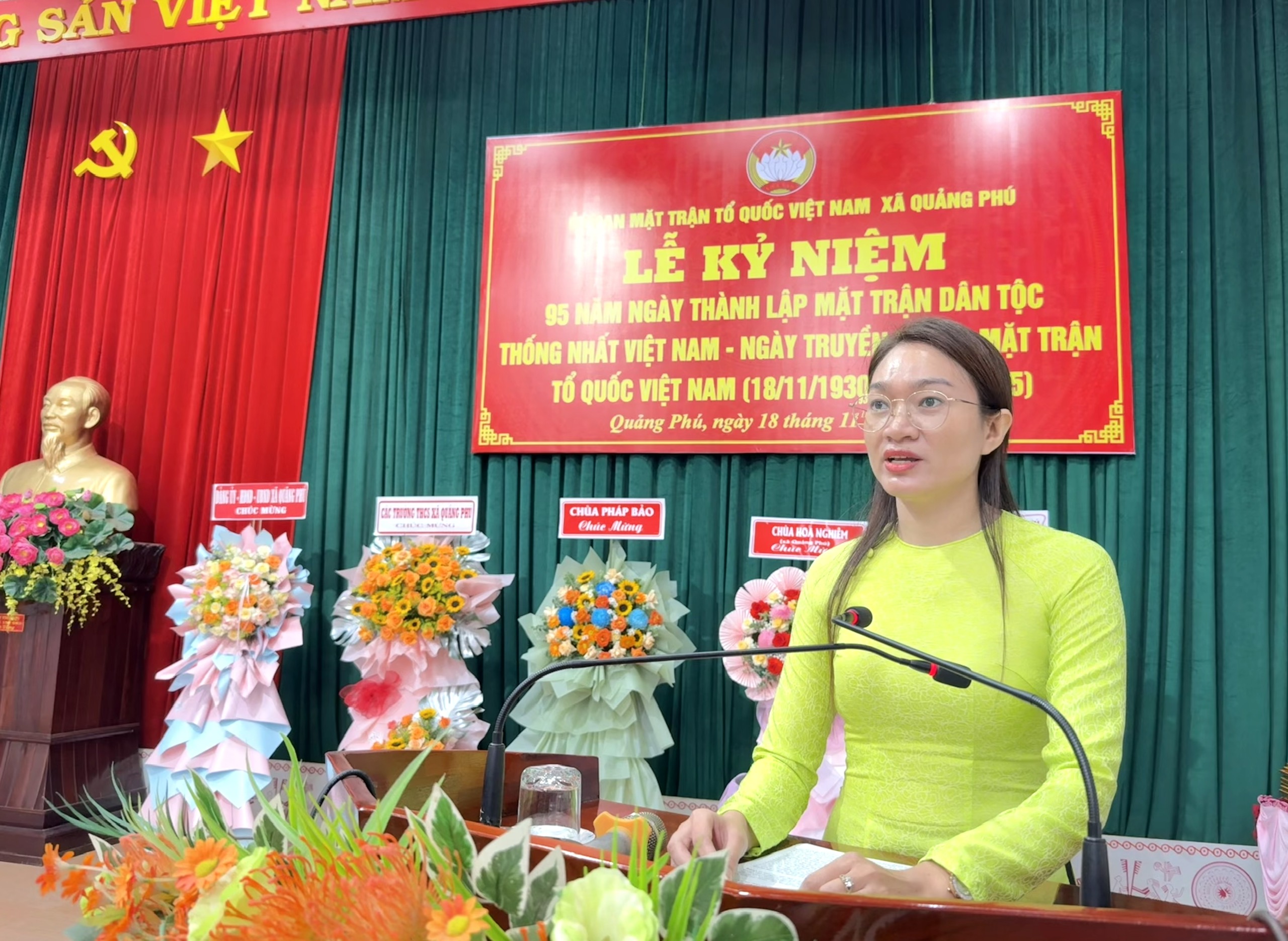 Đồng chí Nay H’Lan – Phó Bí thư Thường trực Đảng ủy, Chủ tịch HĐND xã phát biểu tại lễ kỷ niệm